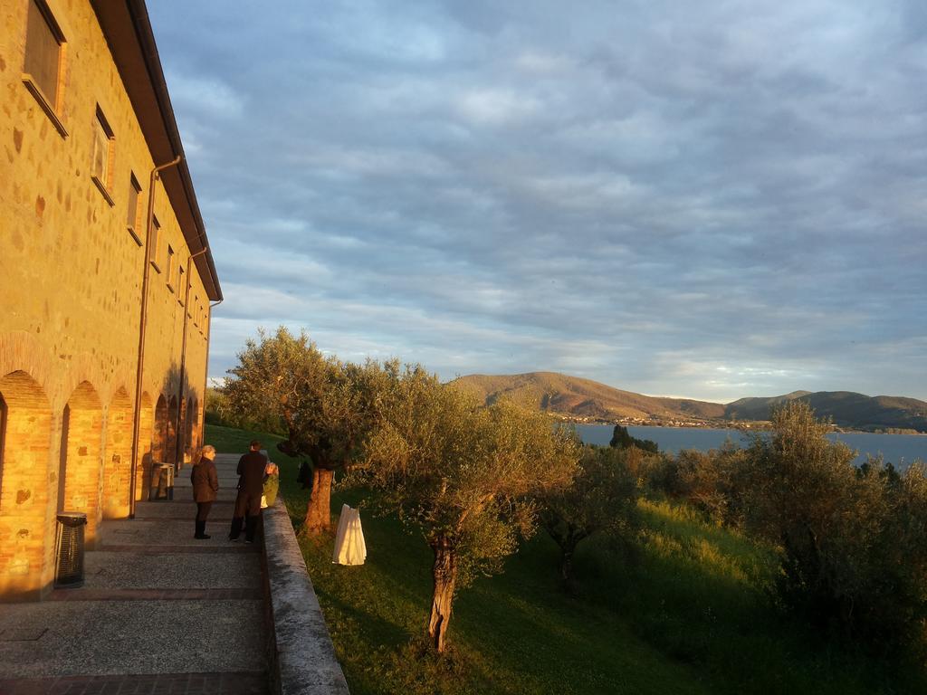 Willa Fattoria Il Poggio San Feliciano Zewnętrze zdjęcie