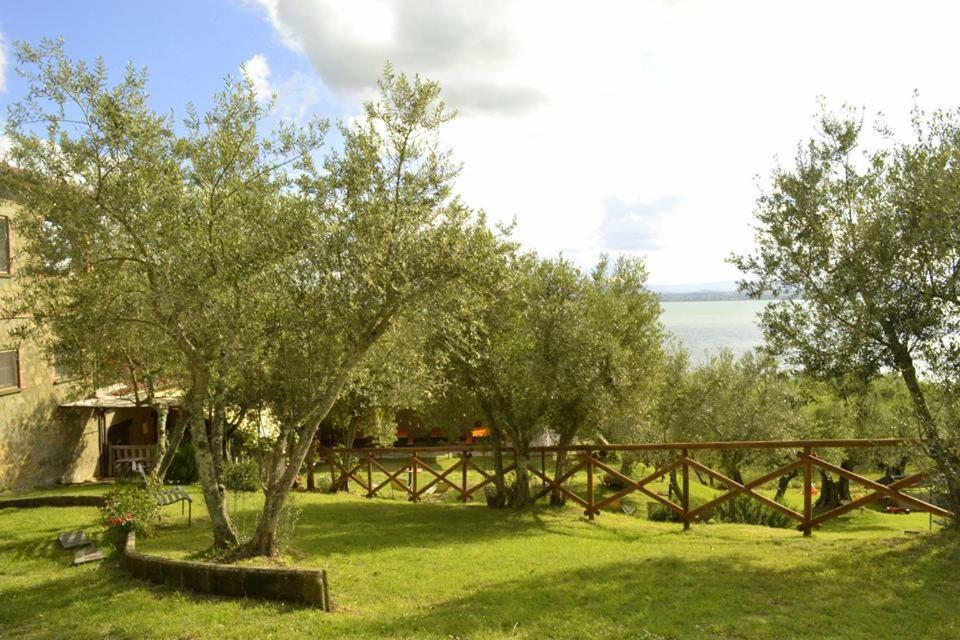 Willa Fattoria Il Poggio San Feliciano Zewnętrze zdjęcie
