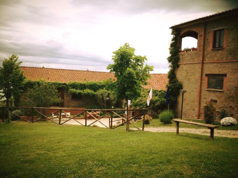 Willa Fattoria Il Poggio San Feliciano Zewnętrze zdjęcie